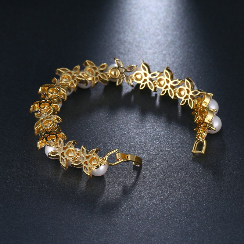 Elegant Vintage Natural Pearls Bracelet for Women