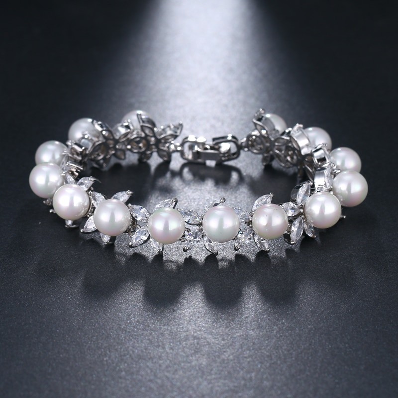 Elegant Vintage Natural Pearls Bracelet for Women