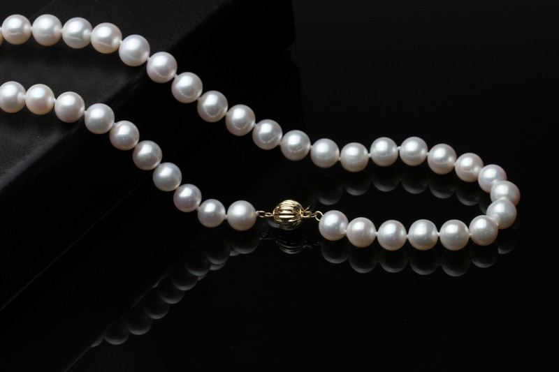 Vintage Natural Pearls Choker for Women