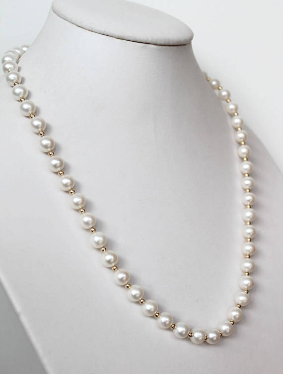 Stylish Freshwater Pearls Necklace for Women